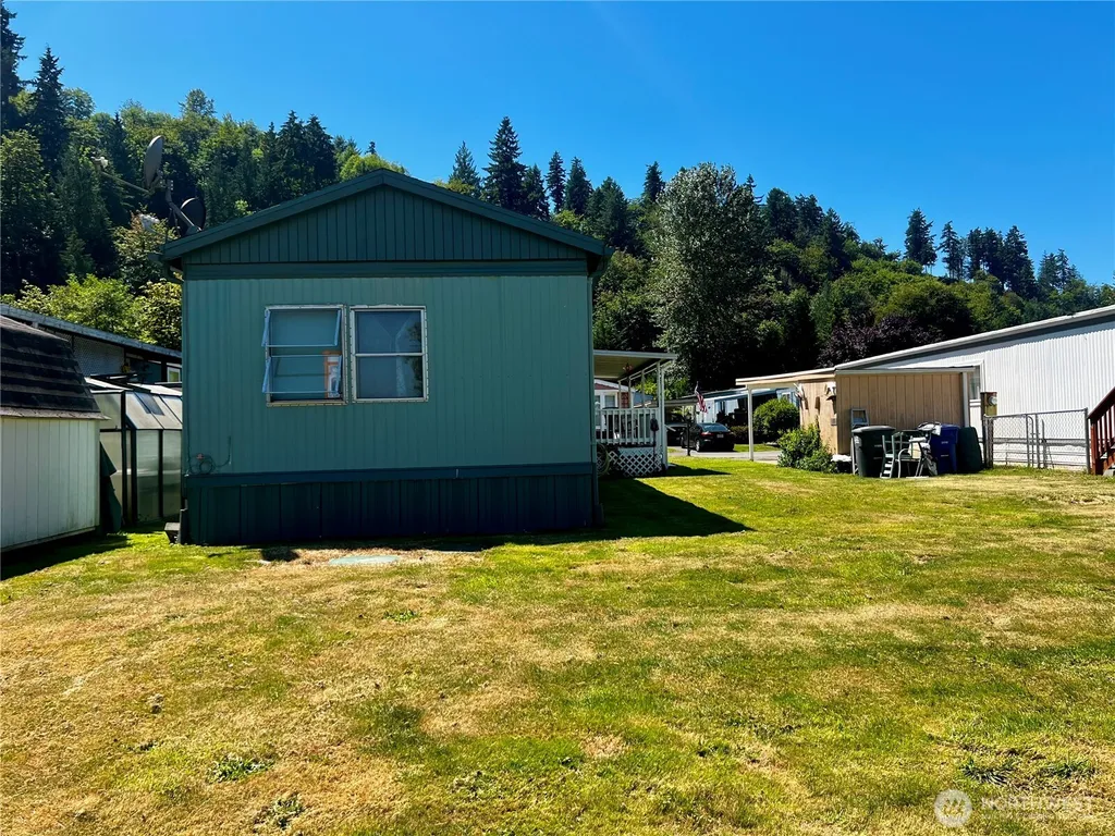 8705 143rd Avenue Ct E Puyallup WA 98372