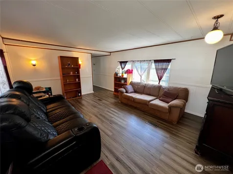 8705 143rd Avenue Ct E Puyallup WA 98372