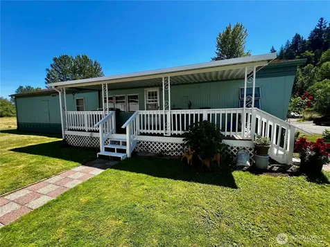 8705 143rd Avenue Ct E Puyallup WA 98372