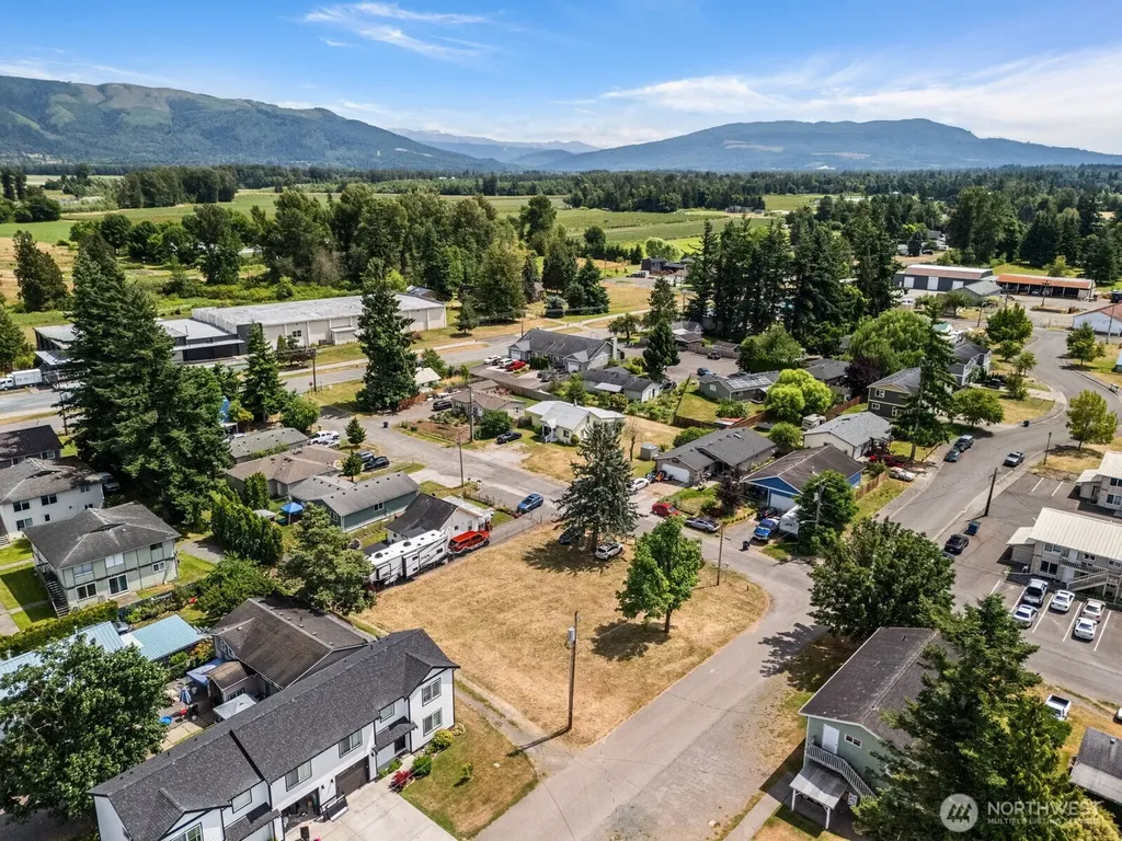 616 Strandell Street Everson WA 98247