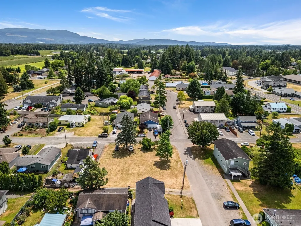 616 Strandell Street Everson WA 98247