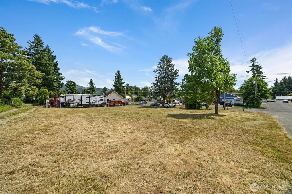 616 Strandell Street Everson WA 98247