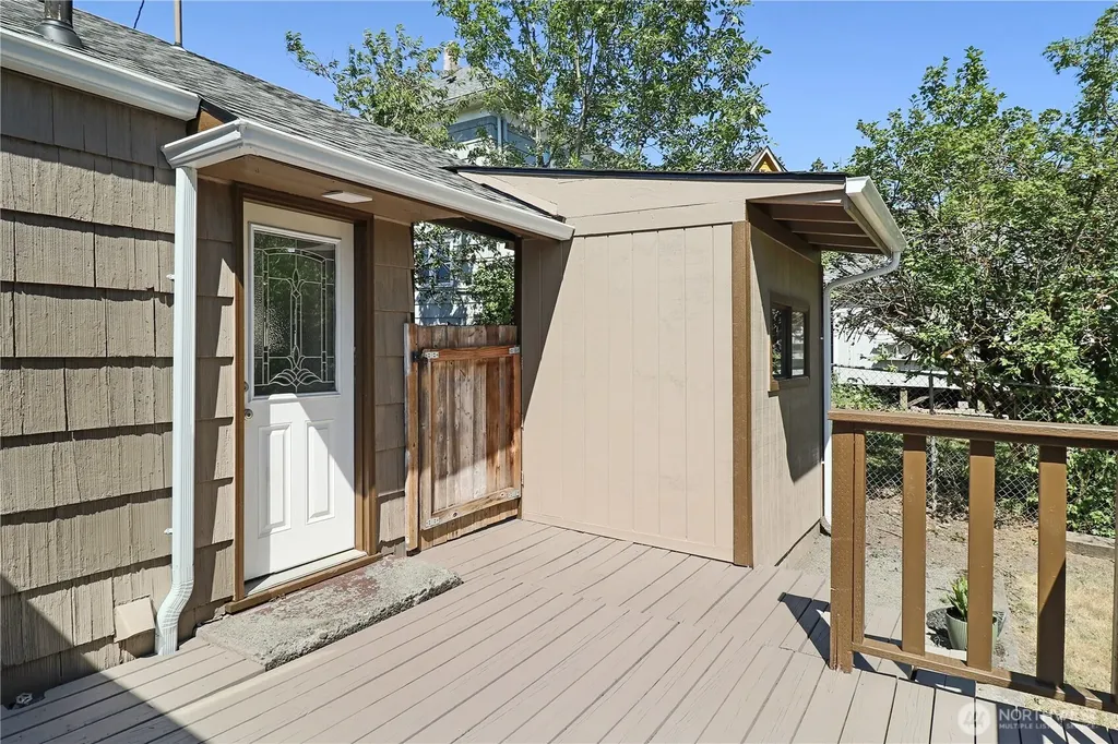 837 NW Duffy Street Chehalis WA 98532