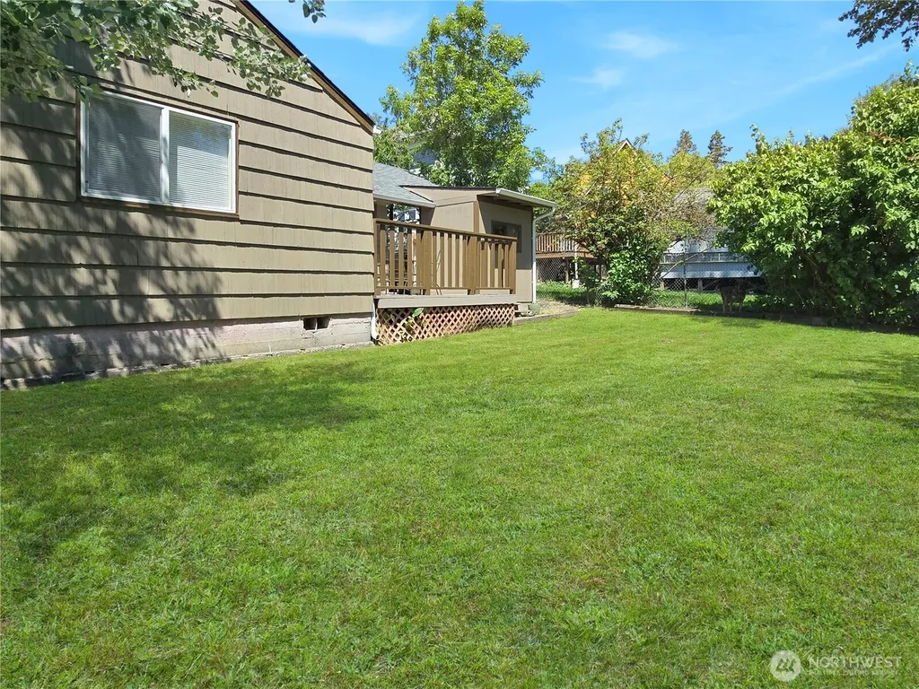 837 NW Duffy Street Chehalis WA 98532