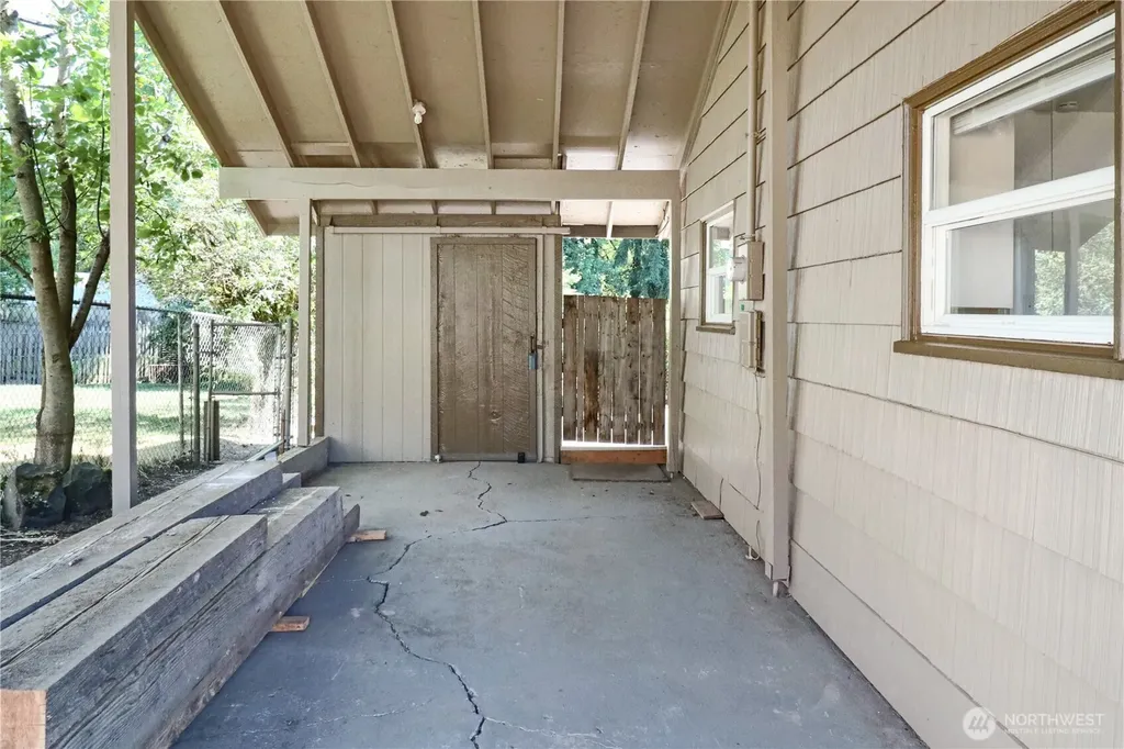 837 NW Duffy Street Chehalis WA 98532