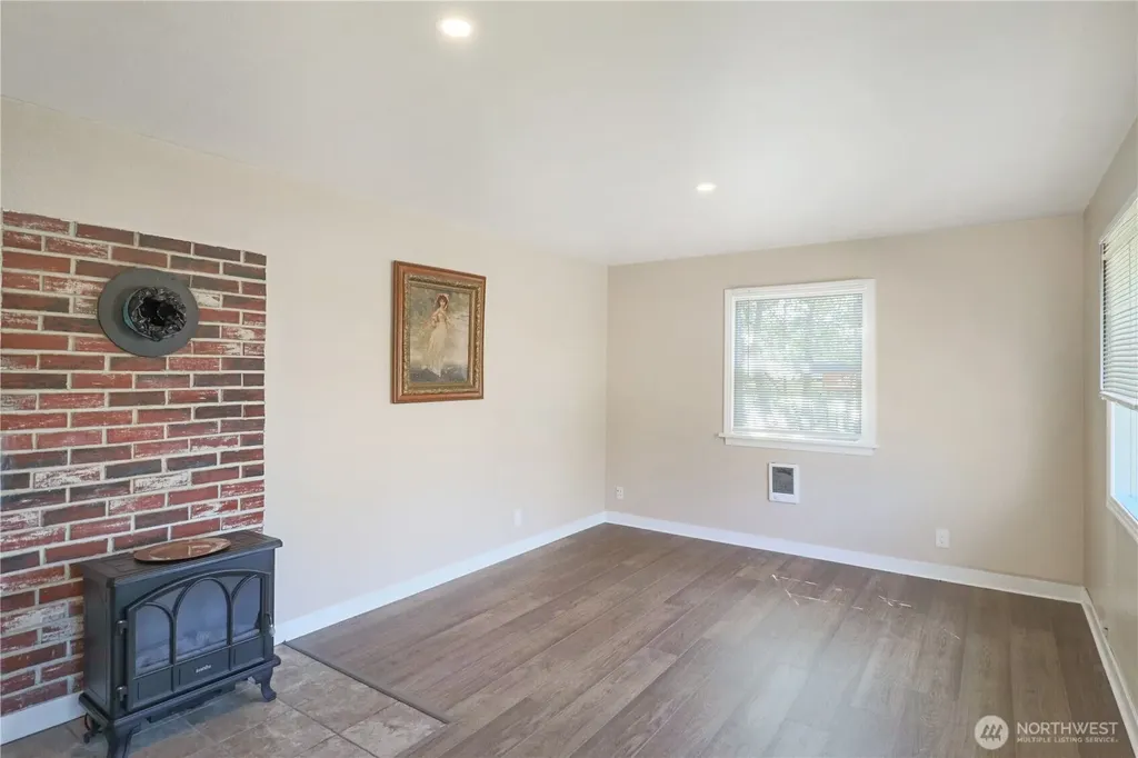 837 NW Duffy Street Chehalis WA 98532