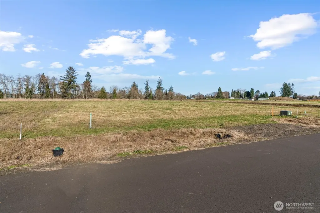 40 Sunnyfield Drive Cathlamet WA 98612