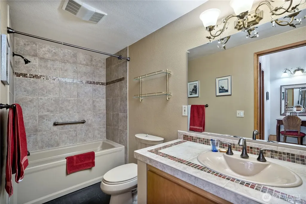 140 Admiralty Lane Port Ludlow WA 98365