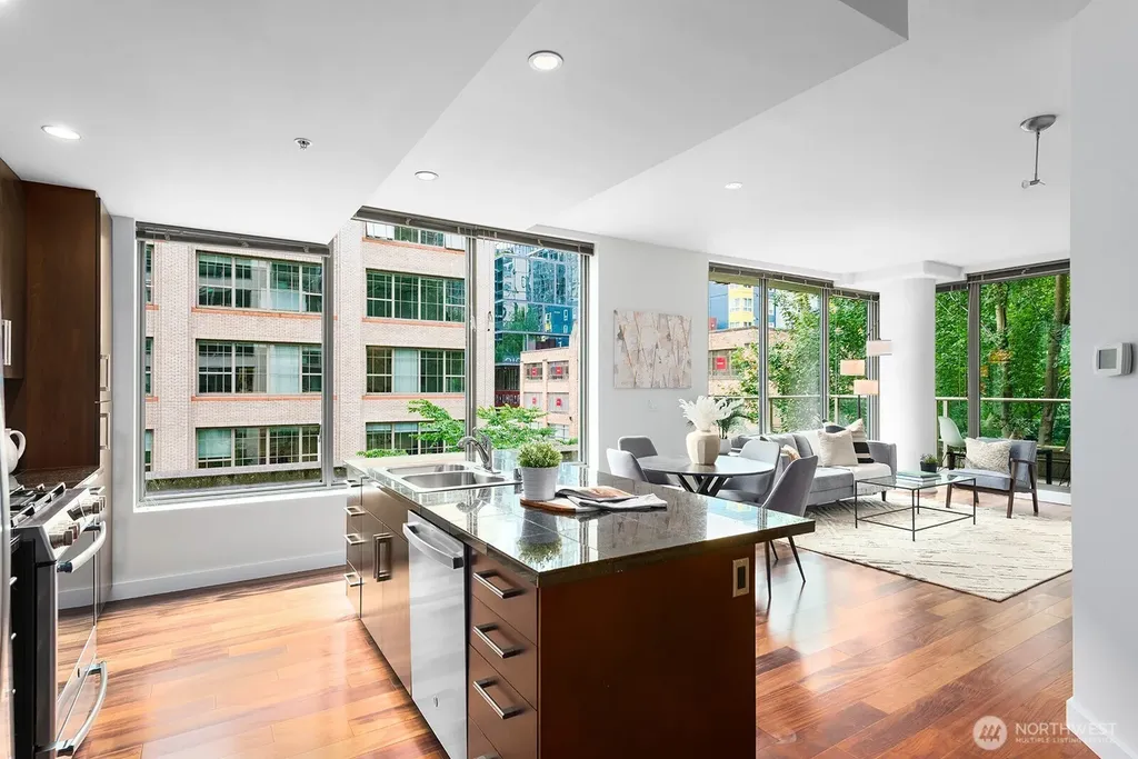 910 Lenora Street Seattle WA 98121