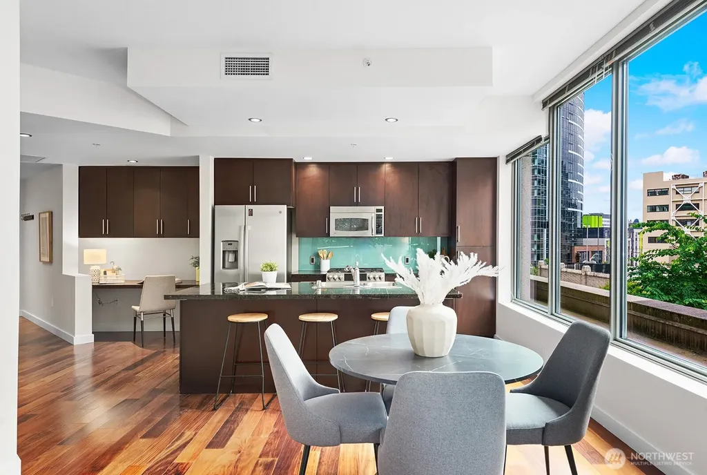 910 Lenora Street Seattle WA 98121