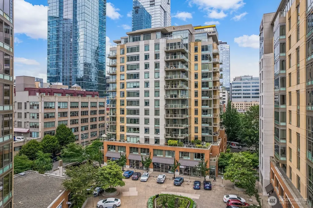 910 Lenora Street Seattle WA 98121