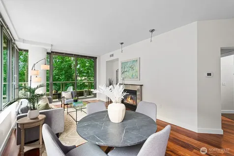 910 Lenora Street Seattle WA 98121