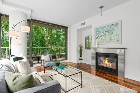 910 Lenora Street Seattle WA 98121