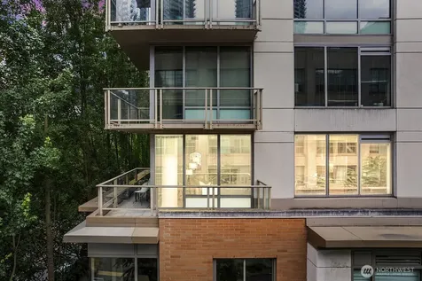 910 Lenora Street Seattle WA 98121