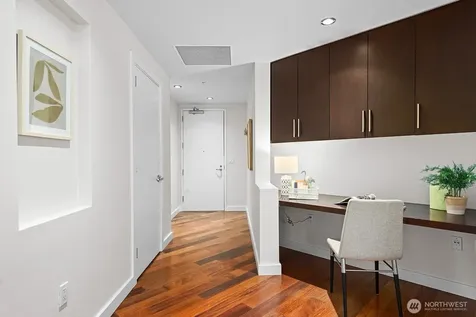 910 Lenora Street Seattle WA 98121