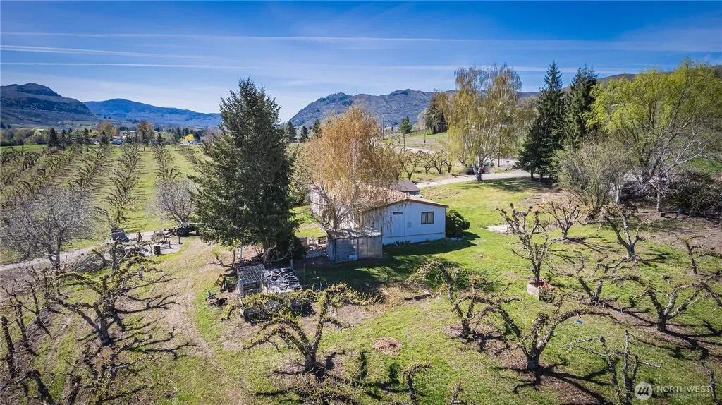 1096 Highway 7 Tonasket WA 98855
