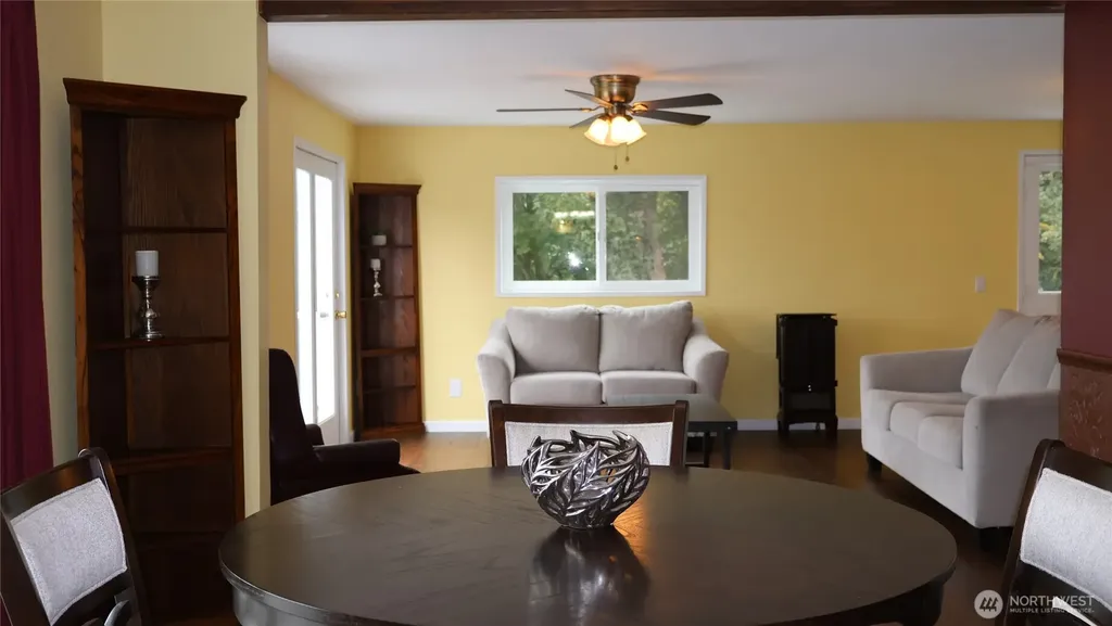 3140 E Washington Port Orchard WA 98366