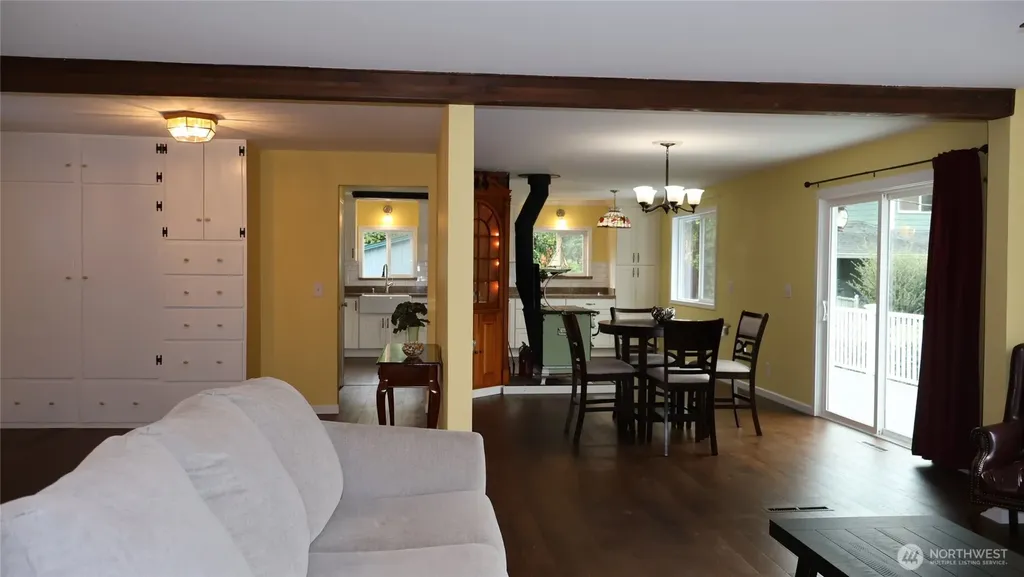 3140 E Washington Port Orchard WA 98366