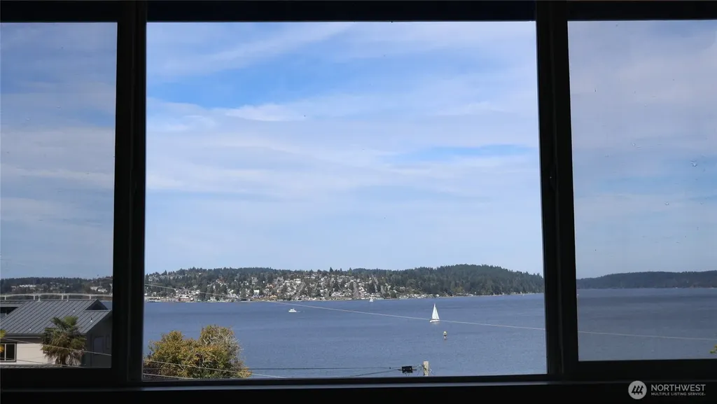 3140 E Washington Port Orchard WA 98366