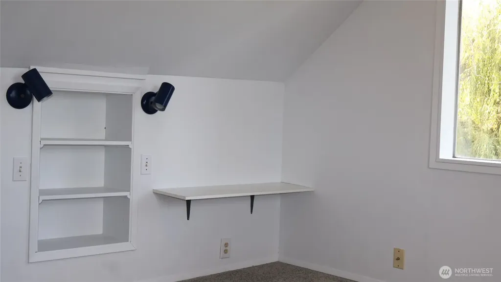 3140 E Washington Port Orchard WA 98366