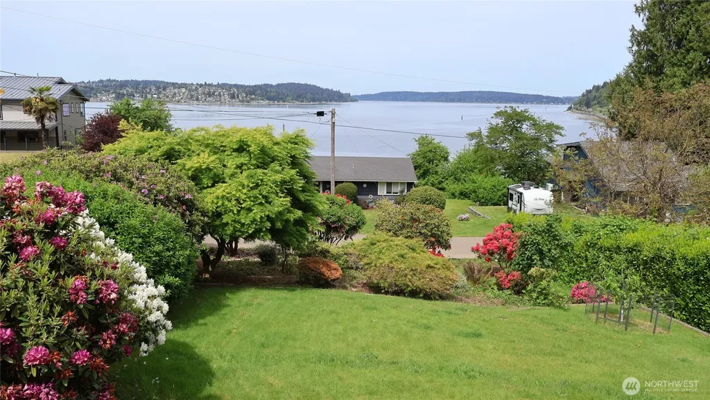 3140 E Washington Port Orchard WA 98366