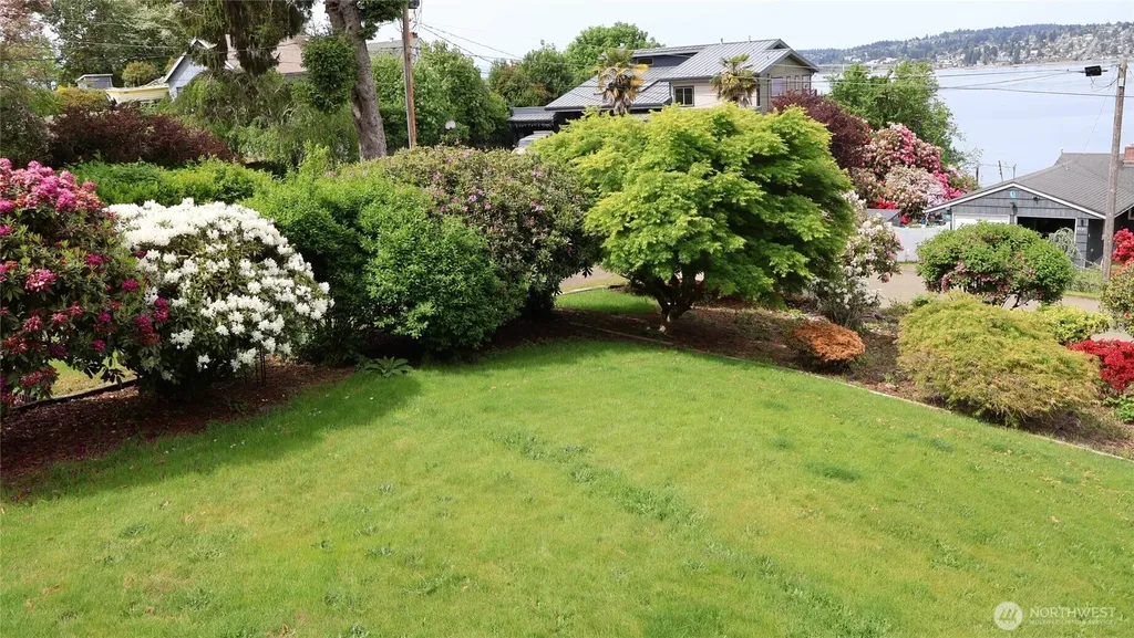 3140 E Washington Port Orchard WA 98366