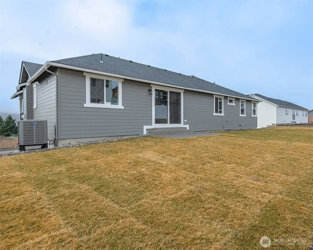651 S Juli Avenue East Wenatchee WA 98802