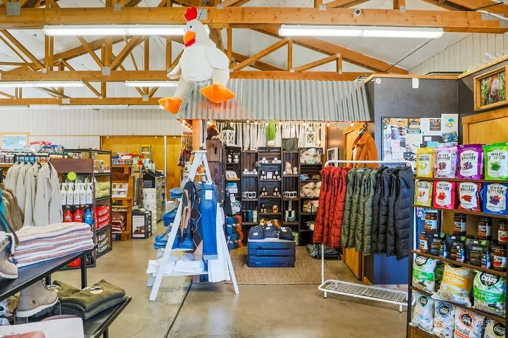 461 NE Old Belfair Highway Belfair WA 98528