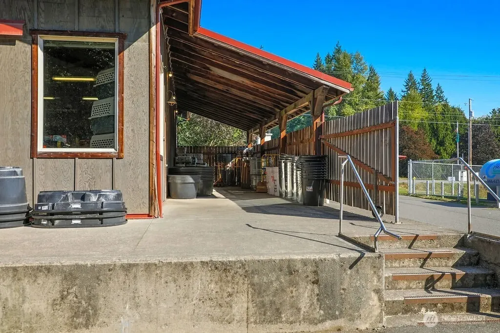 461 NE Old Belfair Highway Belfair WA 98528