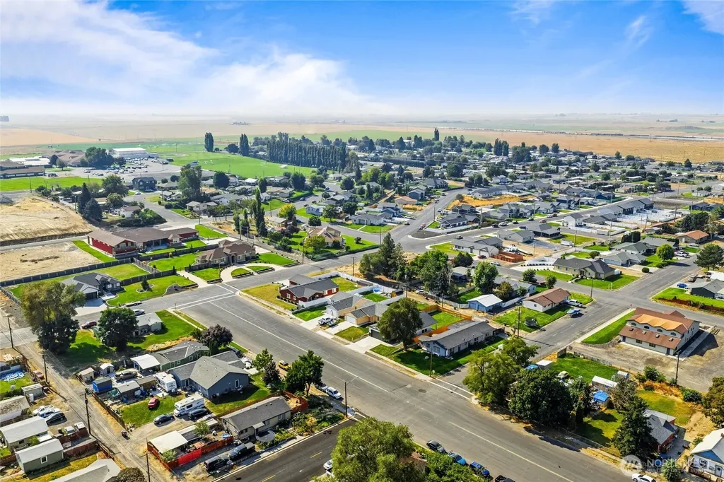509 S Main Street Warden WA 98857
