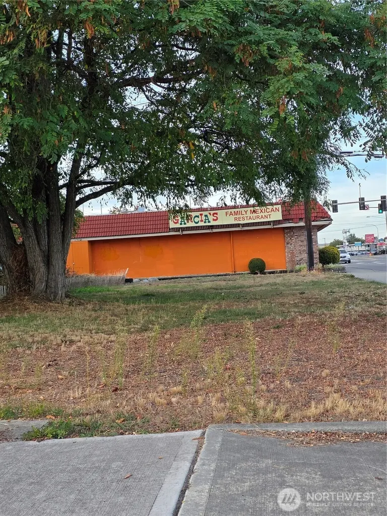 223 3rd Street NE Auburn WA 98002