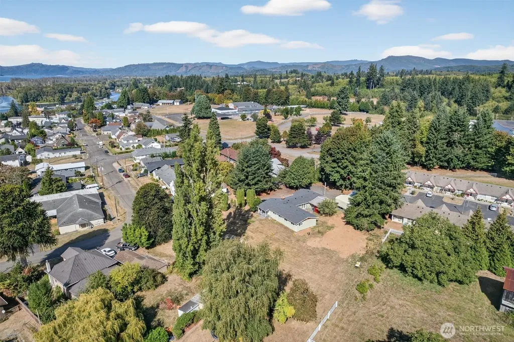 198 Alder Street Cathlamet WA 98612