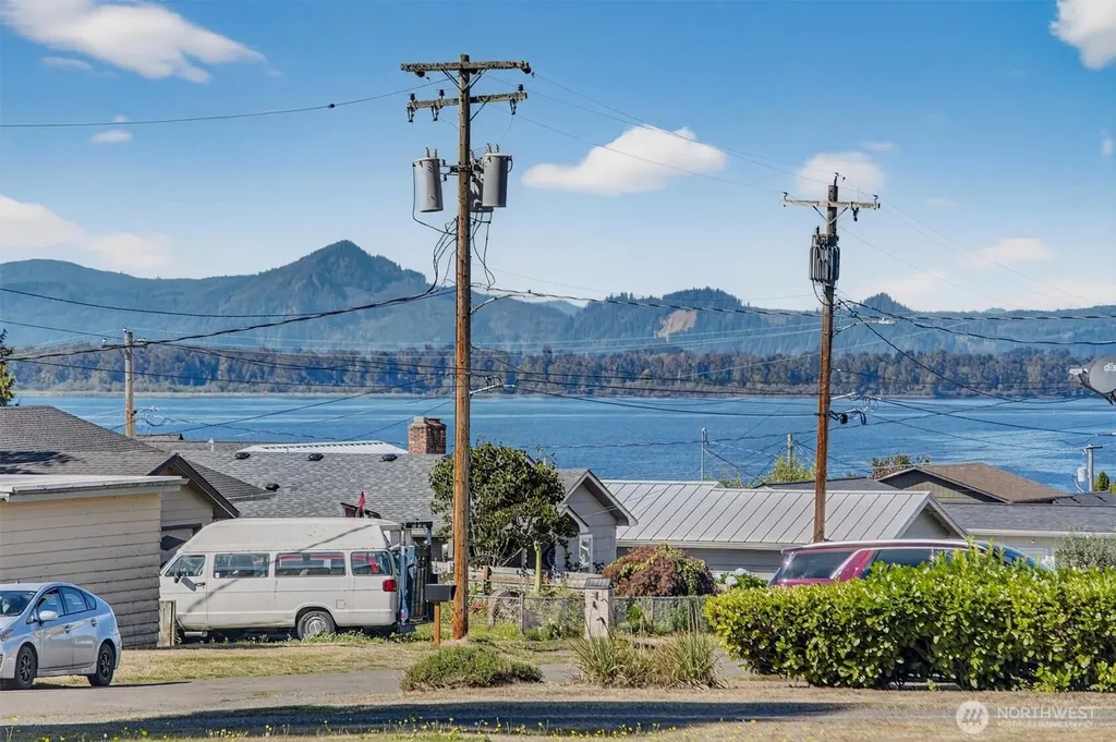 198 Alder Street Cathlamet WA 98612