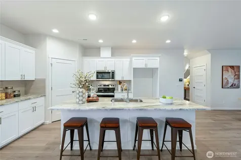 26917 30th Place S Kent WA 98032