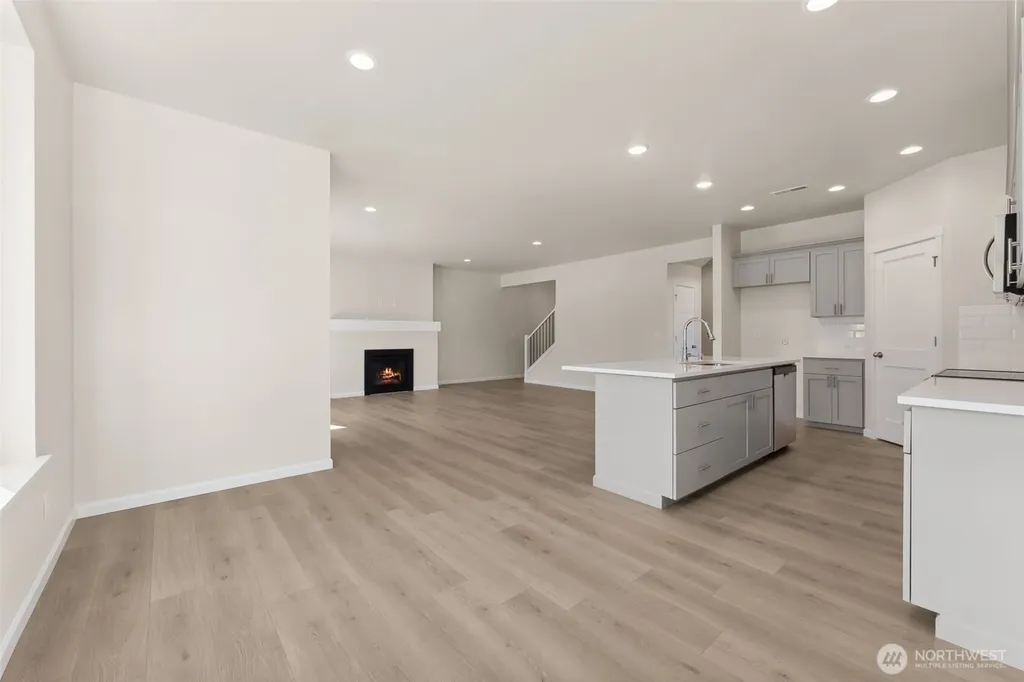 26910 30th Place S Kent WA 98032
