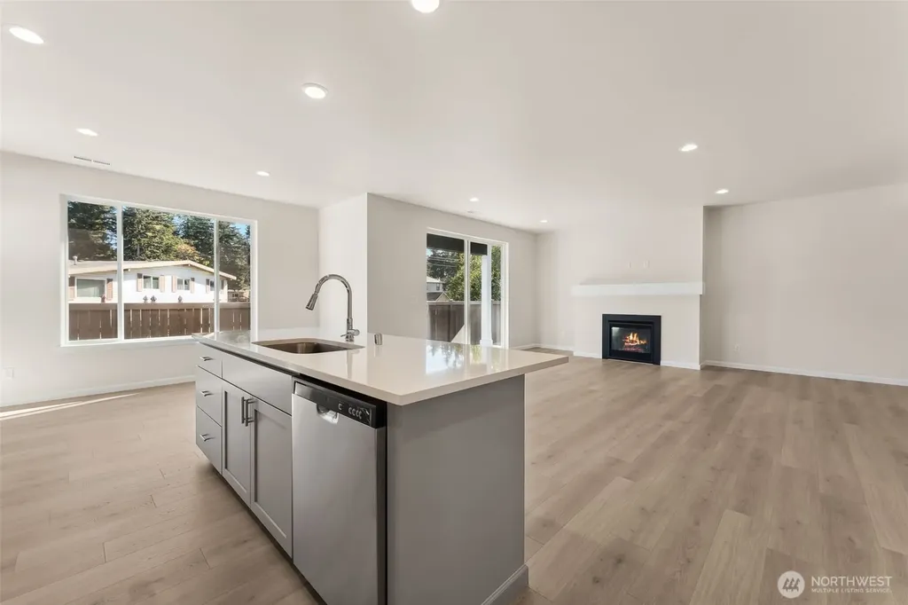 26910 30th Place S Kent WA 98032
