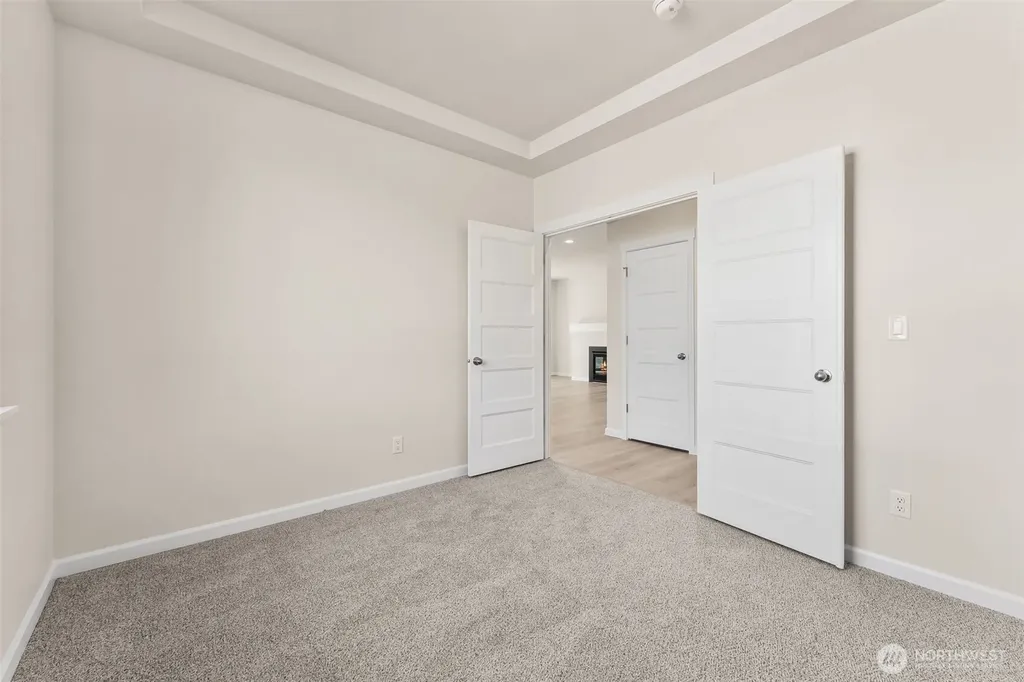 26910 30th Place S Kent WA 98032