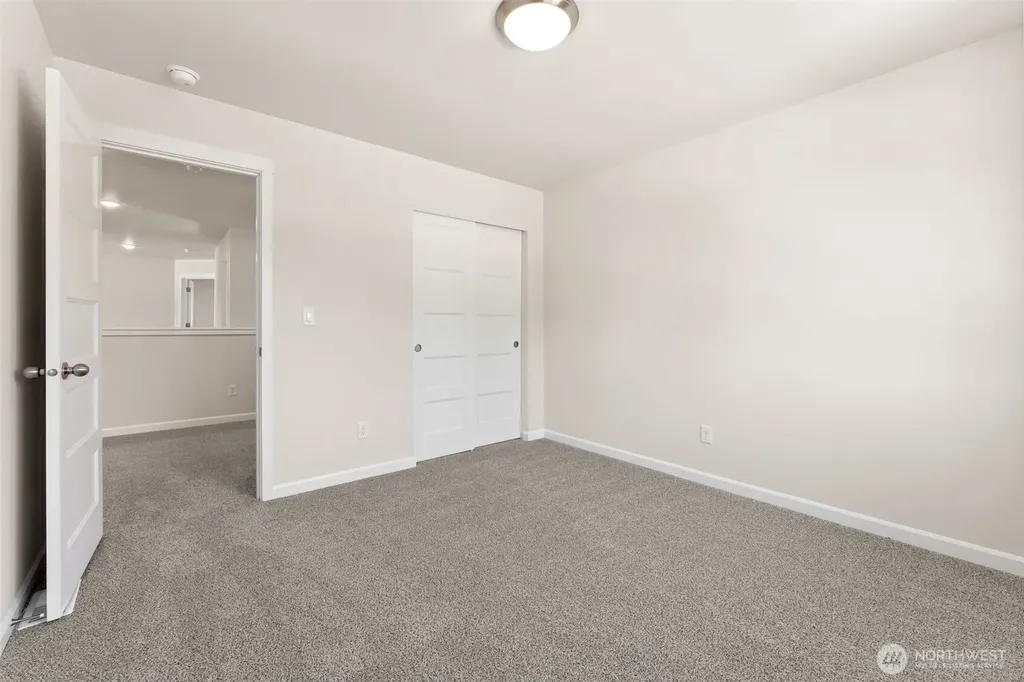 26910 30th Place S Kent WA 98032