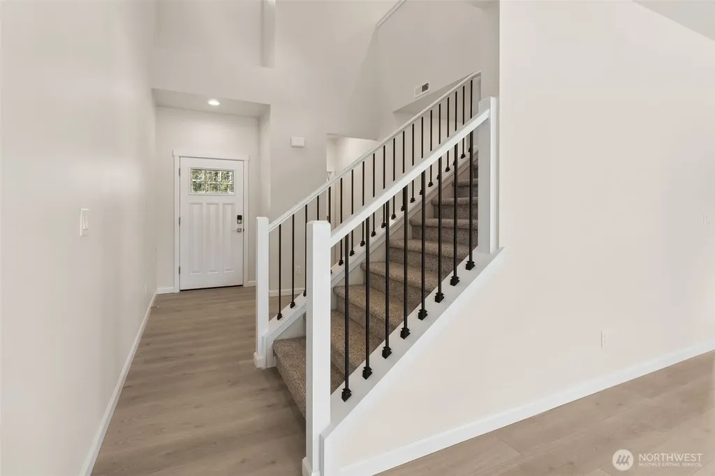 26910 30th Place S Kent WA 98032