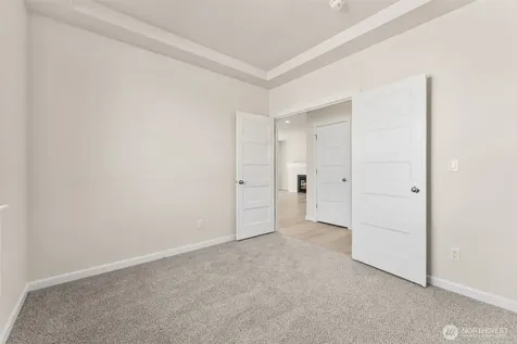26910 30th Place S Kent WA 98032