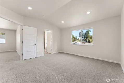 26910 30th Place S Kent WA 98032