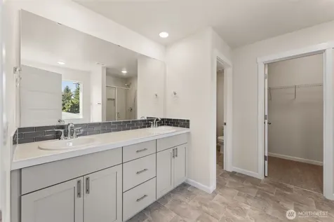 26910 30th Place S Kent WA 98032