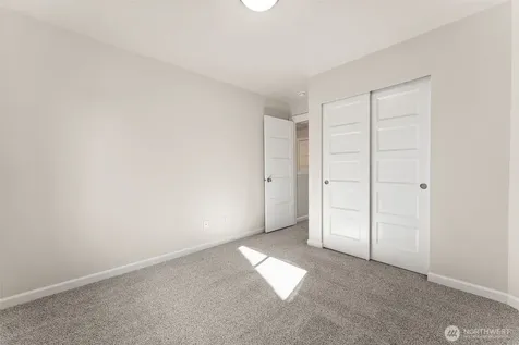 26910 30th Place S Kent WA 98032
