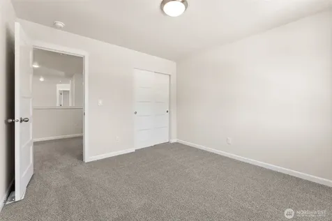 26910 30th Place S Kent WA 98032