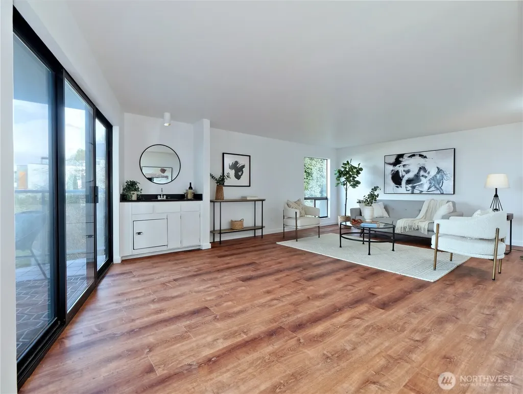 2104 Alki Avenue SW Seattle WA 98116