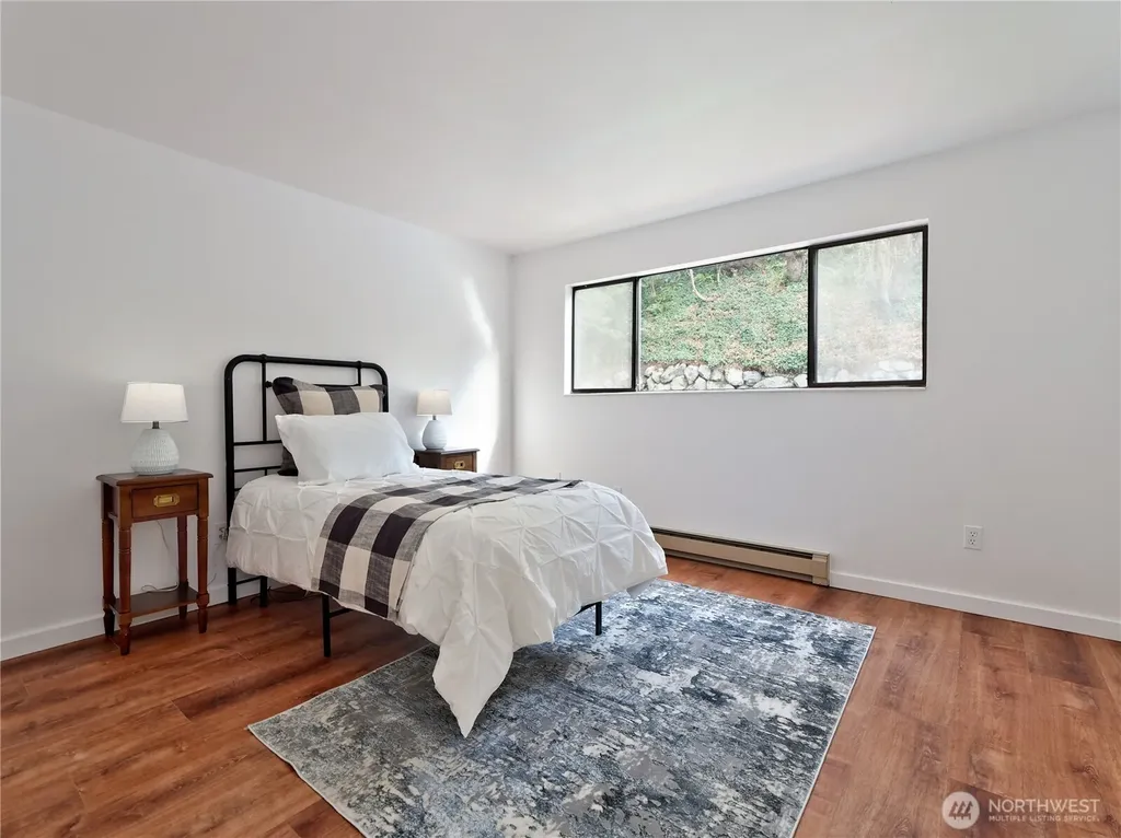2104 Alki Avenue SW Seattle WA 98116