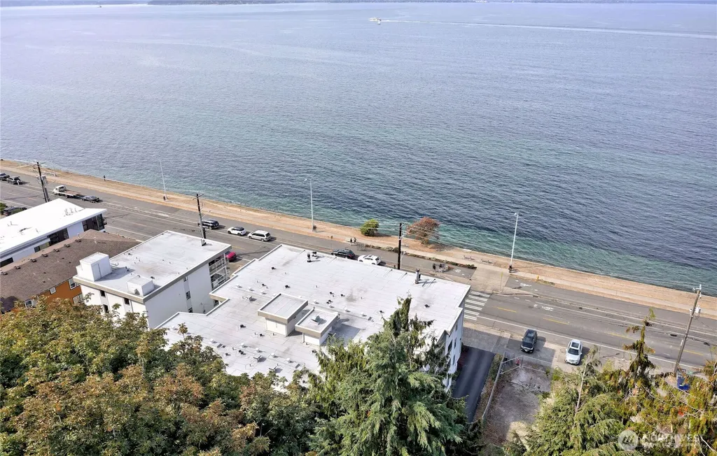 2104 Alki Avenue SW Seattle WA 98116
