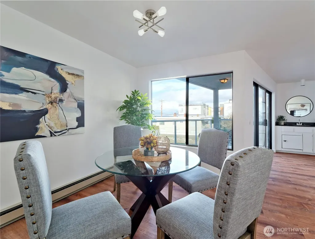 2104 Alki Avenue SW Seattle WA 98116