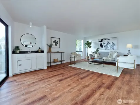2104 Alki Avenue SW Seattle WA 98116