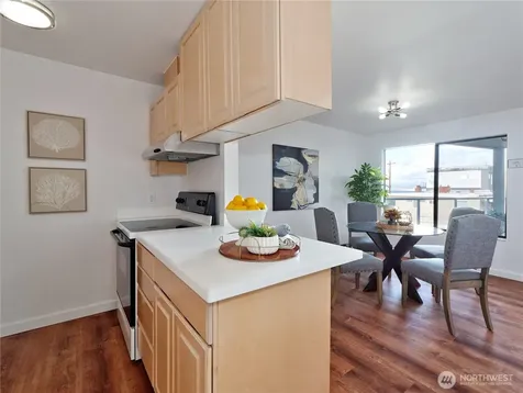 2104 Alki Avenue SW Seattle WA 98116